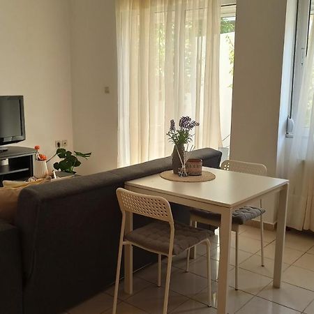 Cozy Flat Close To The Airport/Port And Center Nea Alikarnassos 외부 사진