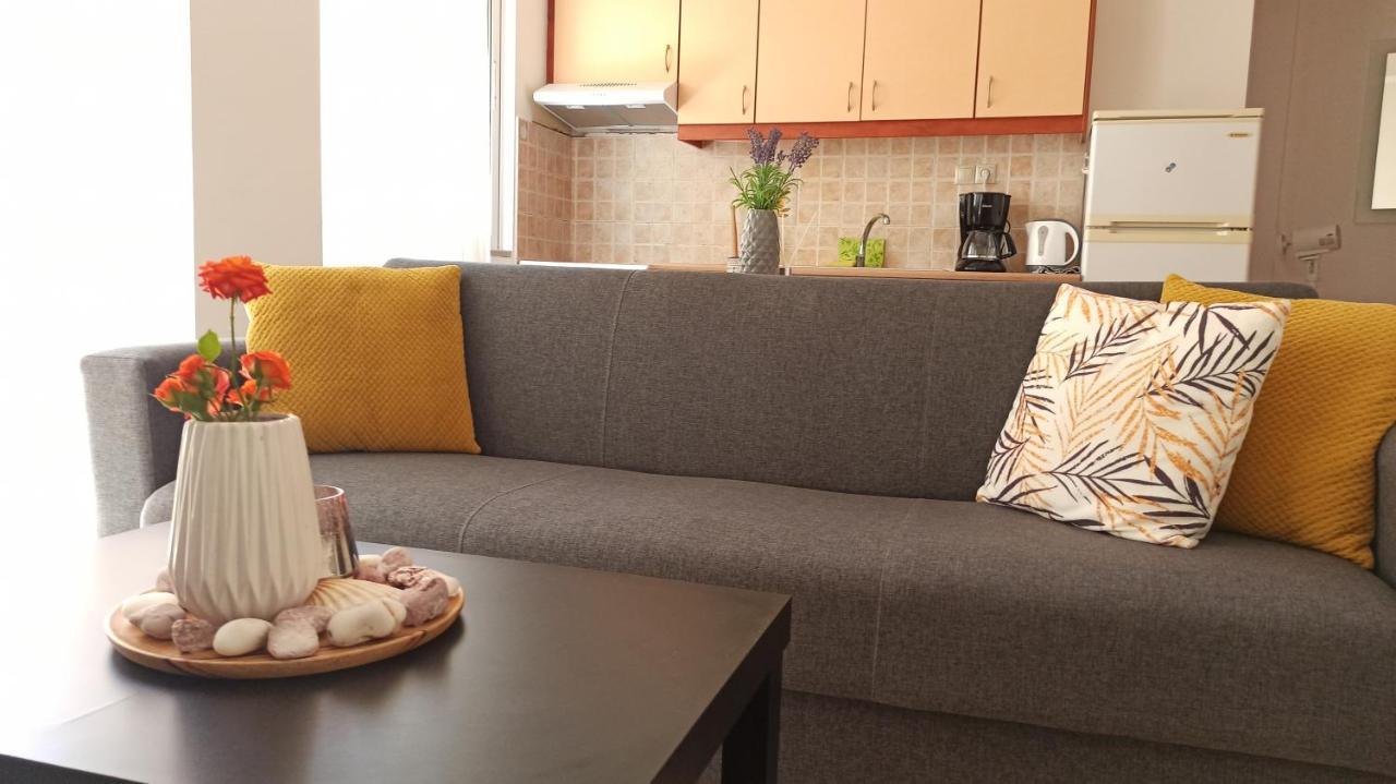 Cozy Flat Close To The Airport/Port And Center Nea Alikarnassos 외부 사진