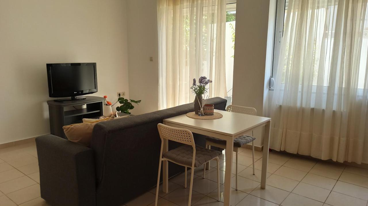 Cozy Flat Close To The Airport/Port And Center Nea Alikarnassos 외부 사진